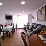 Quintana 23 *